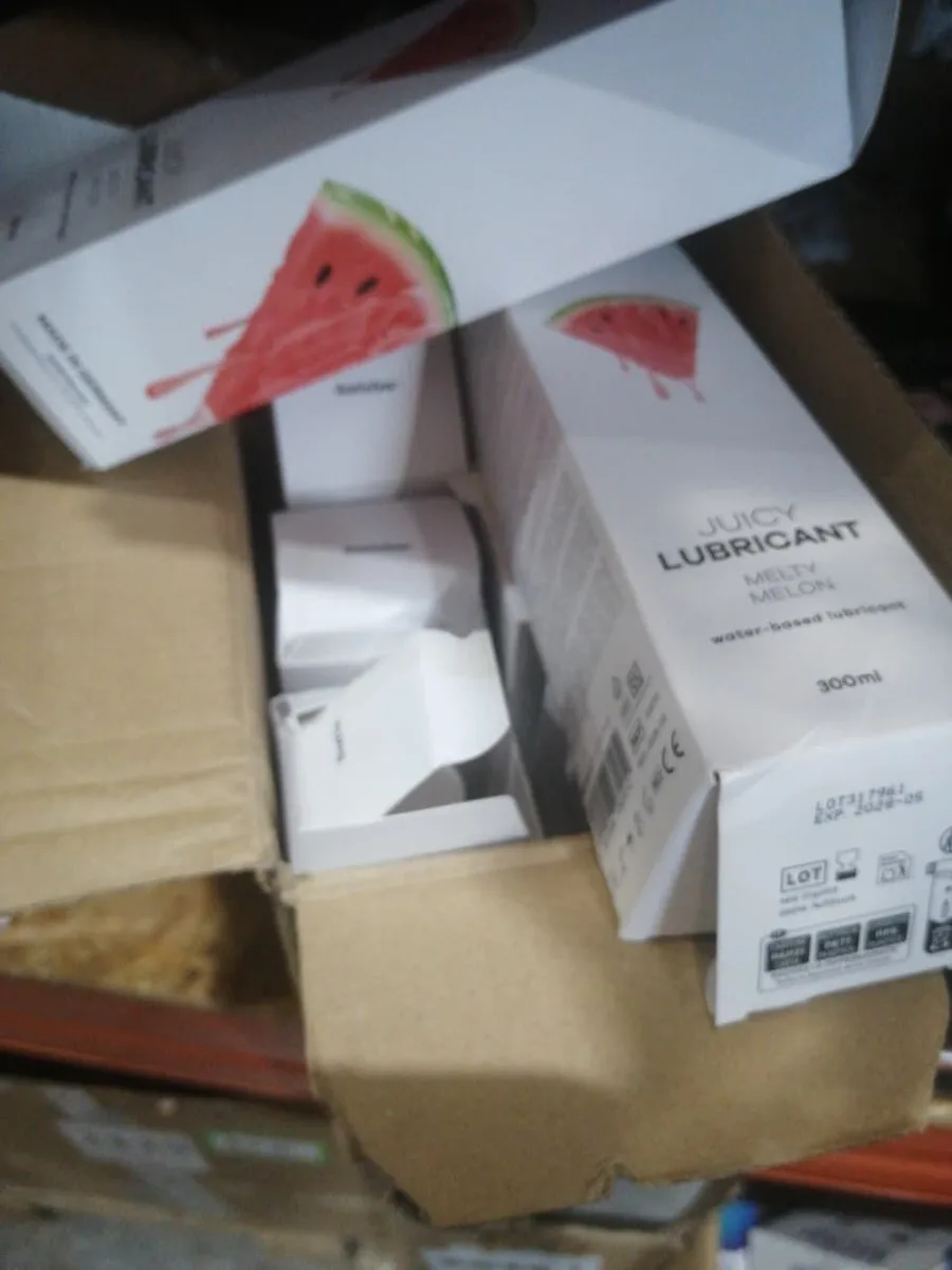 Лубрикант на водной основе Satisfyer Juicy Lubricant Melty Melon 300 мл (мятая упаковка!!!)