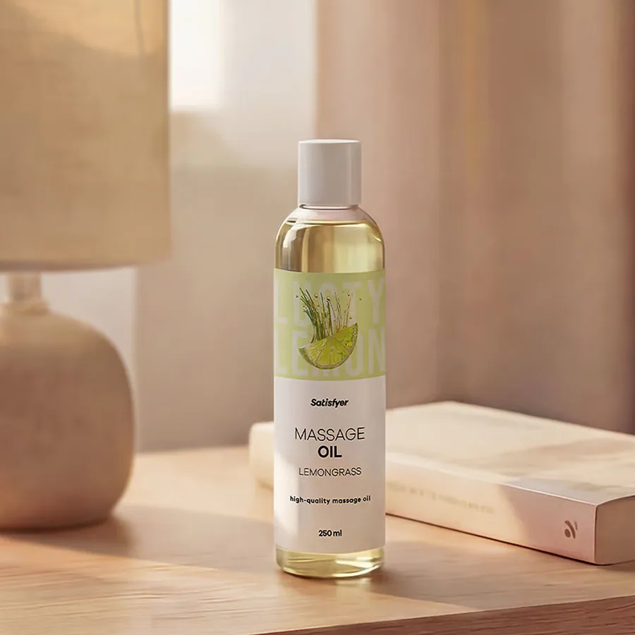 Розпродаж!!! Масажна олія Satisfyer Massage Oil Lemongrass 250 мл (термін 30.04.2027)
