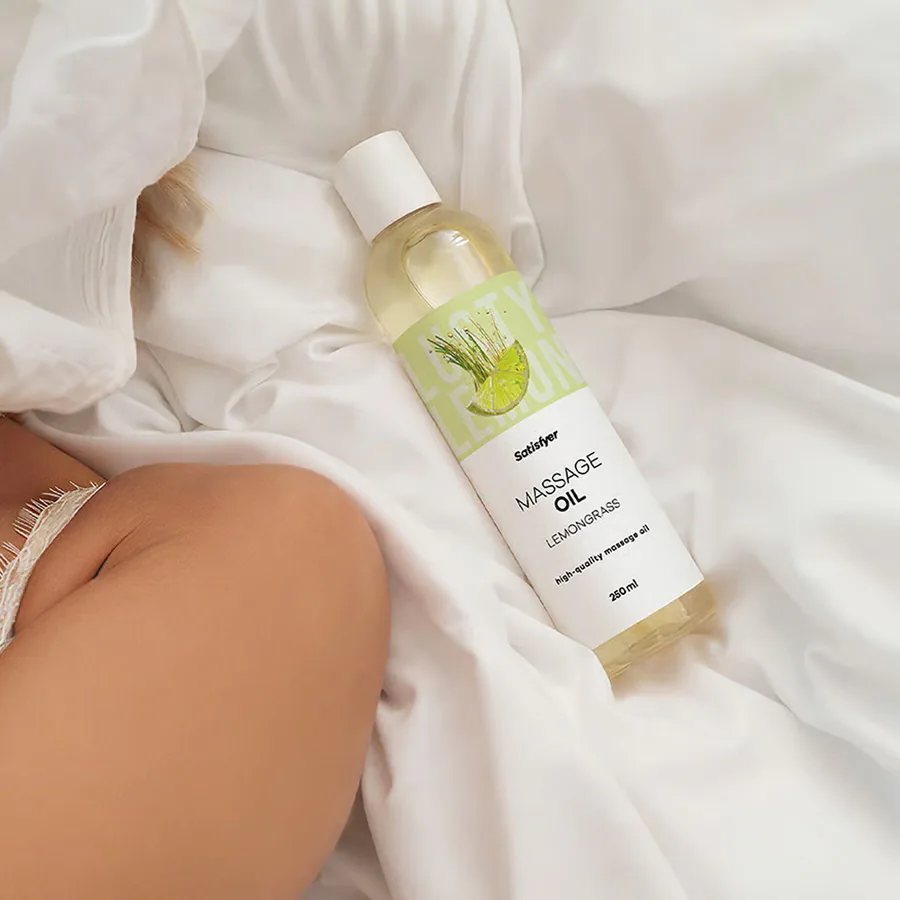 Розпродаж!!! Масажна олія Satisfyer Massage Oil Lemongrass 250 мл (термін 30.04.2027)