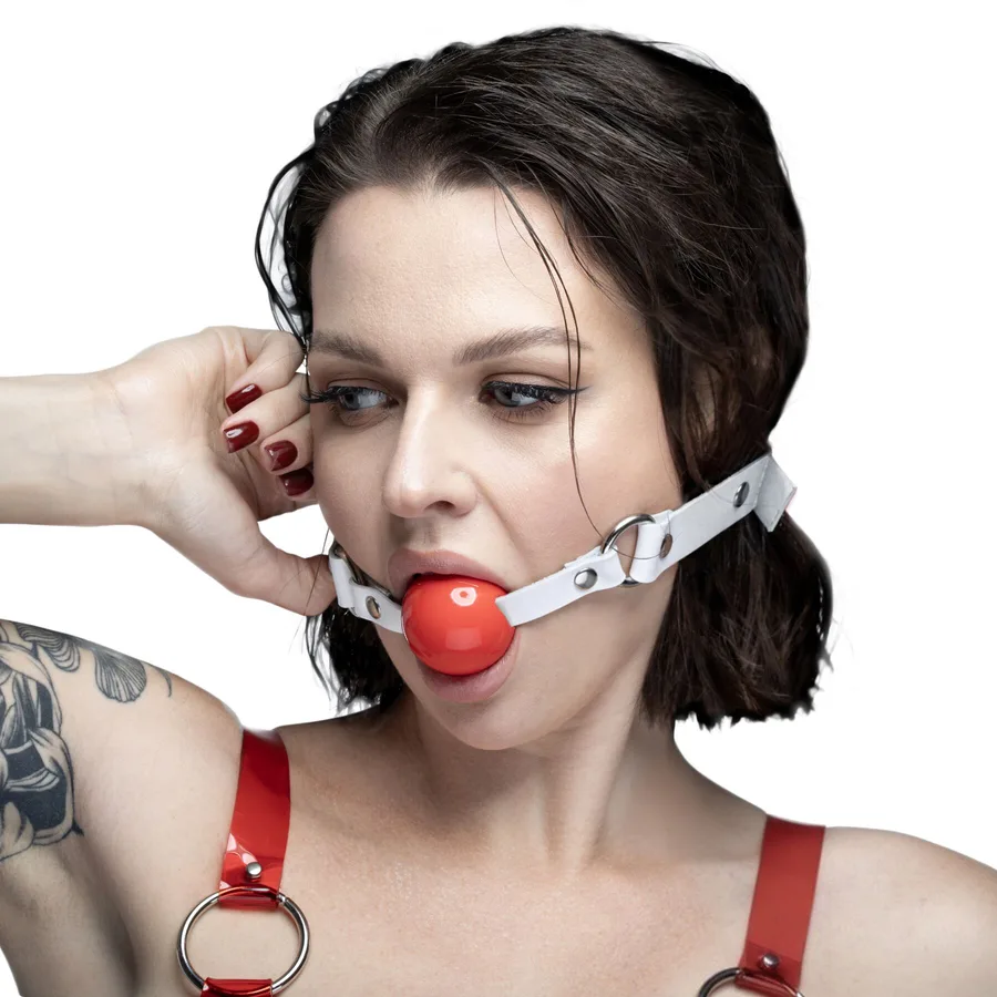 Кляп силіконовий Feral Feelings Silicon Ball Gag White/Red, білий ремінець, червона кулька