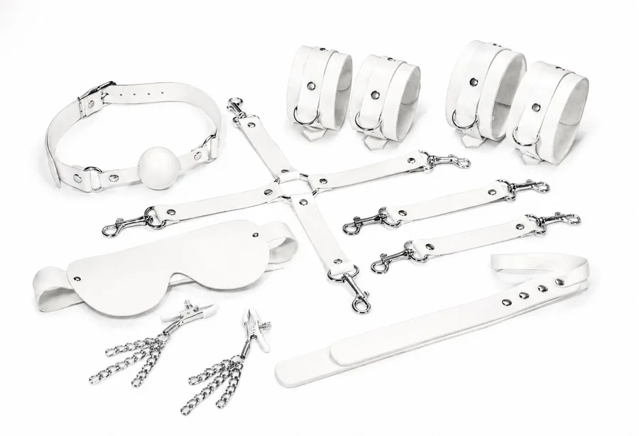 Набор Feral Feelings BDSM Kit 7 White, наручники, поножи, коннектор, маска, паддл, кляп, зажимы