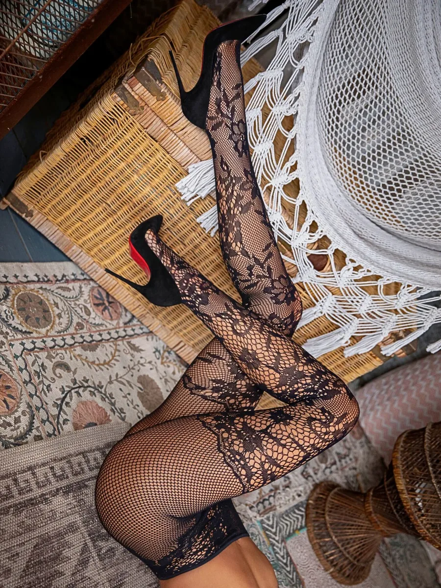 Колготки Leg Avenue Dahlia Lace Tights with Net Thigh Detail One Size