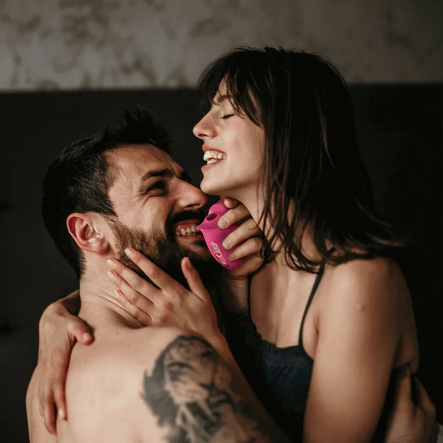 Вакуумный стимулятор Fun Factory Belle Raspberry, 11 режимов работы, перезаряжаемый