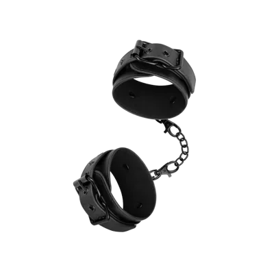 Наручники Bedroom Fantasies: Faux Leather Handcuffs One Size, чорні