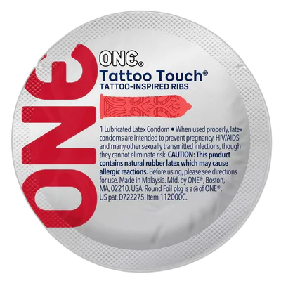 Презерватив ONE Tattoo Touch Red, 1 шт, червоний, з рельєфом у вигляді татуювання