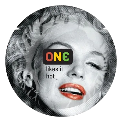 Презерватив ONE Color Sensations ONE likes it hot, 1 шт, червоний, гладенький, зі змазкою