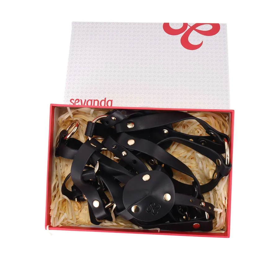 Портупея на грудь LOCKINK SEVANDA Queen Chest Harness with Removable Bra, черная, со съемными пэстис