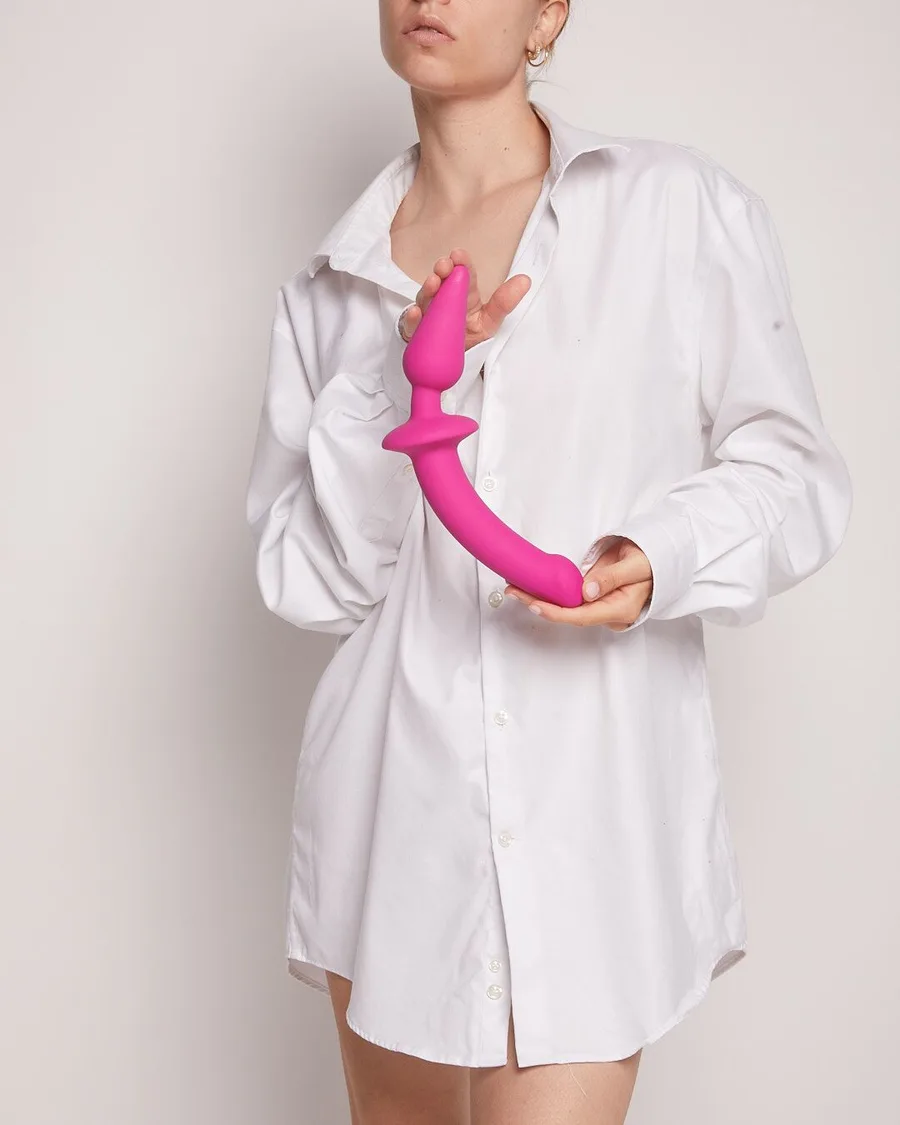Анальная пробка с дилдо 2в1 Strap-On-Me SWITCH PLUG-IN DILDO Fuchsia L, диаметр 4,5/3,4 см
